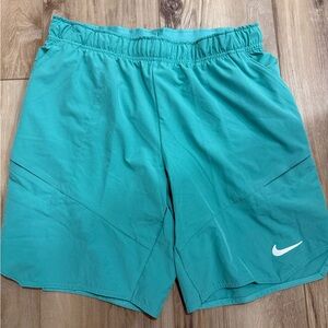 Men’s Nike Teal Athletic Shorts Dri fit large
